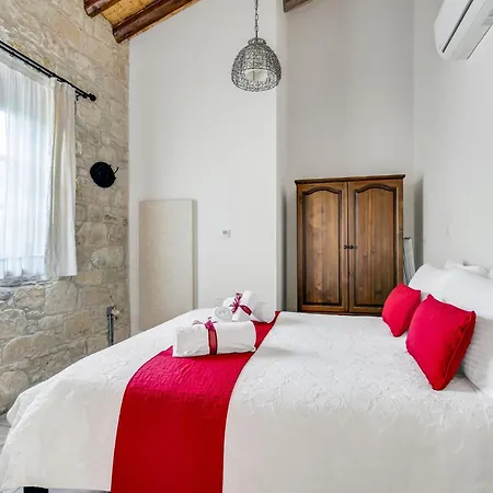 Arsorama Village Homes