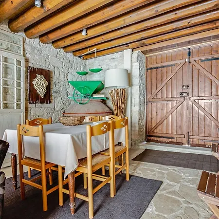 Arsorama Village Homes *