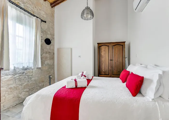 Arsorama Village Homes